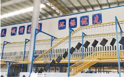 如何安全操作噴涂設備？